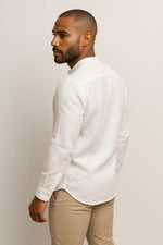 Camisa Bata Slim em Algodão Flamê Leve com Gola Padre