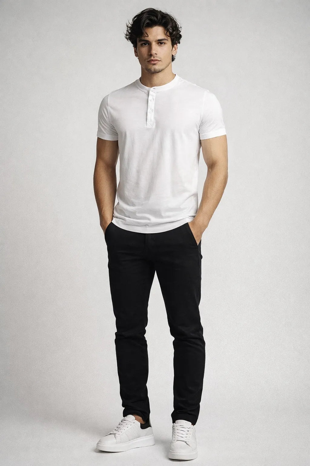 Camiseta Henley em Algodão Egípcio com Elastano Gola Padre