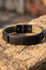Pulseira Masculina Religion em Couro Legítimo