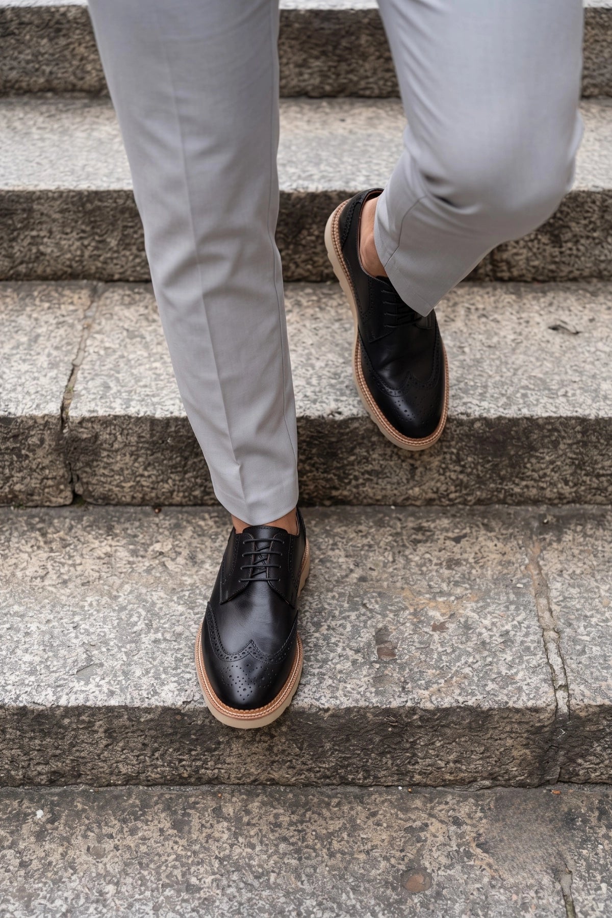 Sapato Social Brogue Tratorado Milano em Couro Legítimo