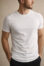 Camiseta Masculina Gola Redonda em Algodão Clássica