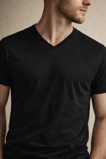 Camiseta Masculina Gola V em Algodão Egípcio Clássica