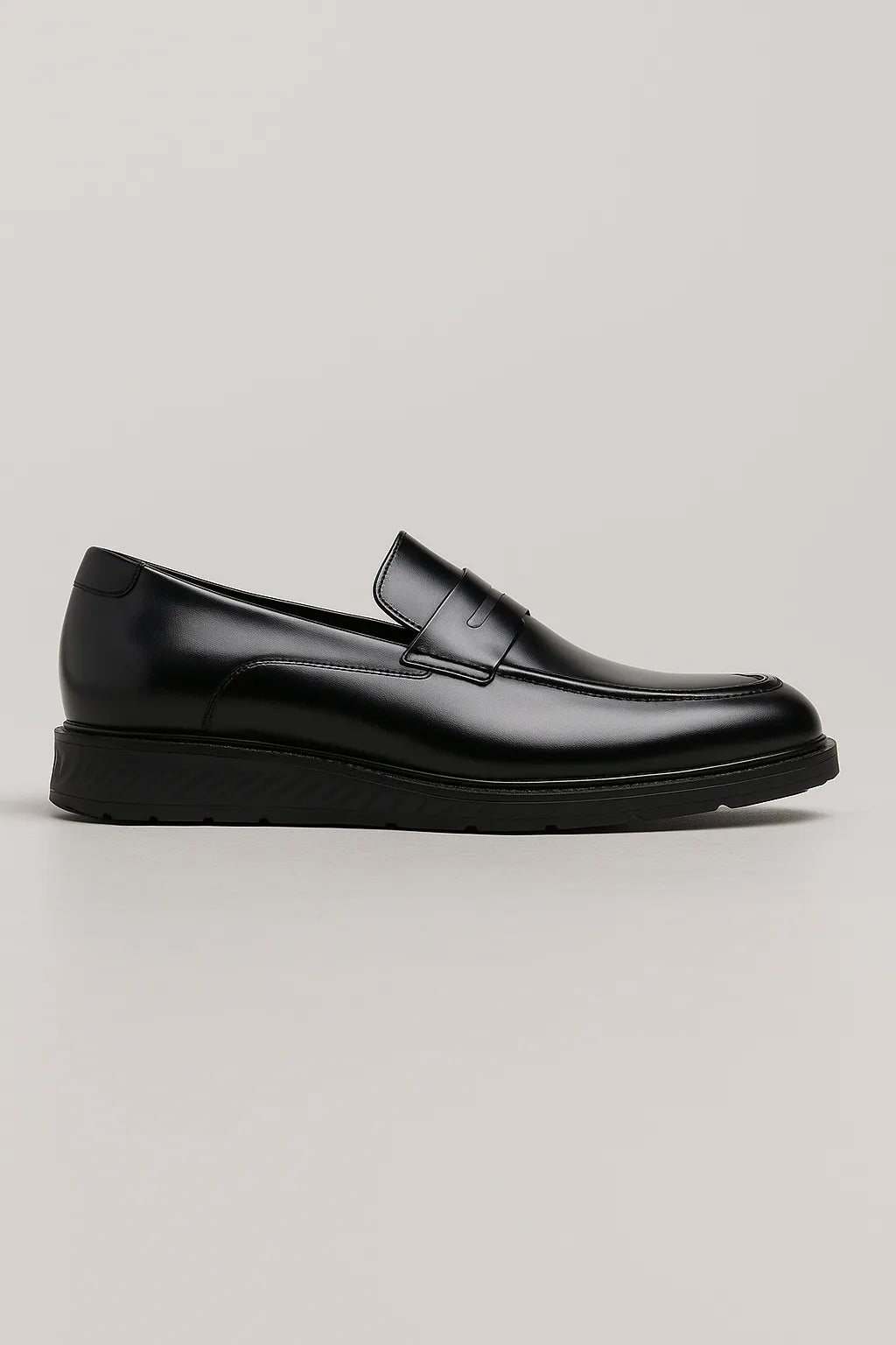 Sapato Casual Loafer Veneto em Couro Maquiato