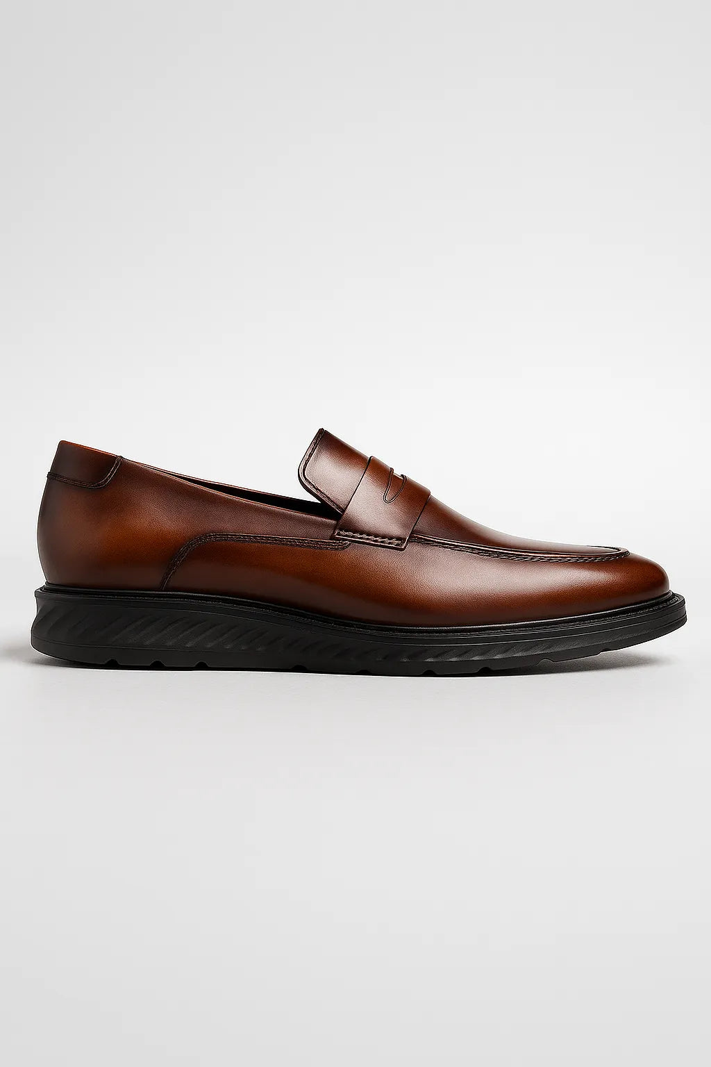 Sapato Casual Loafer Veneto em Couro Maquiato