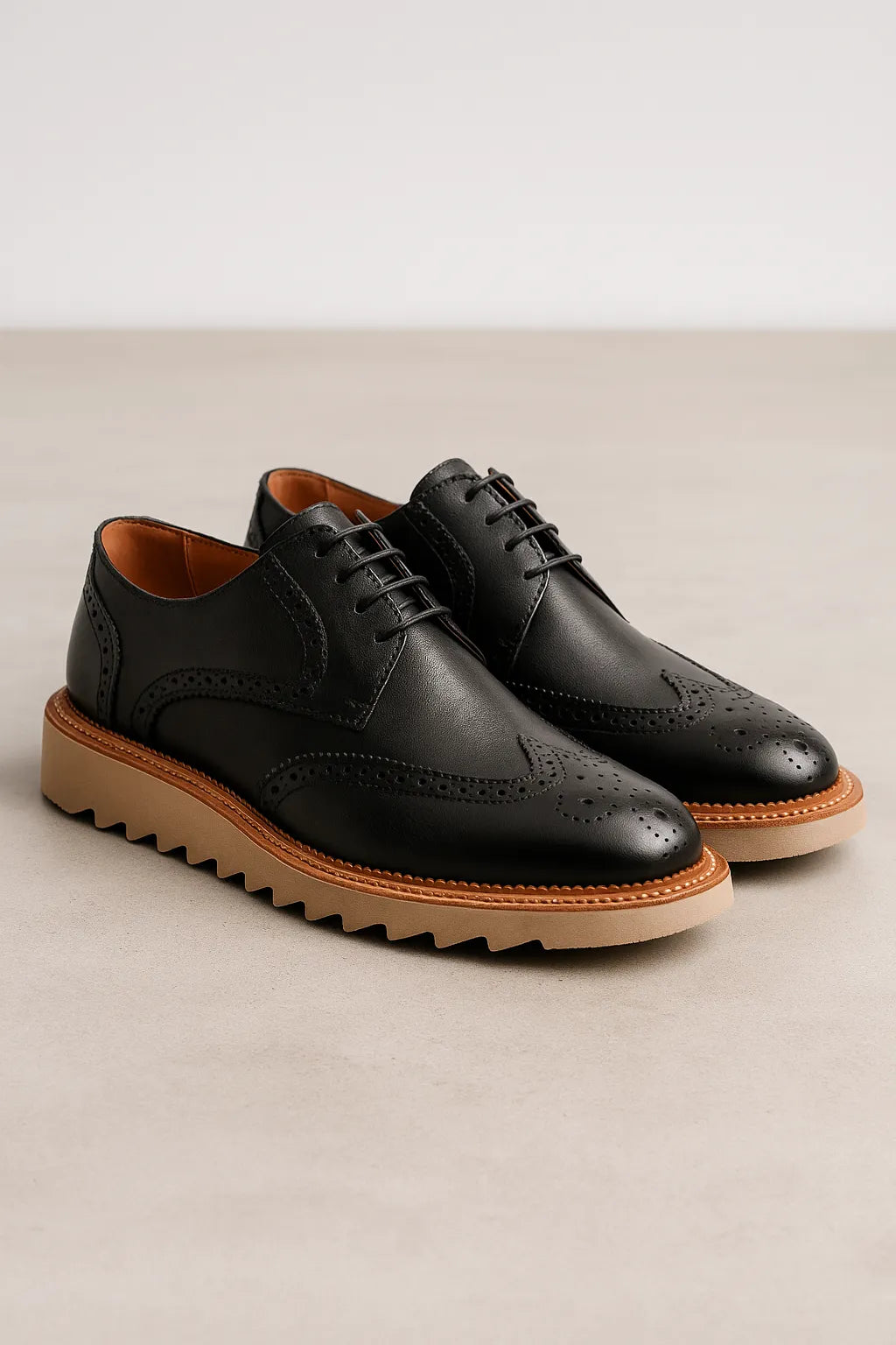 Sapato Social Brogue Tratorado Milano em Couro Legítimo