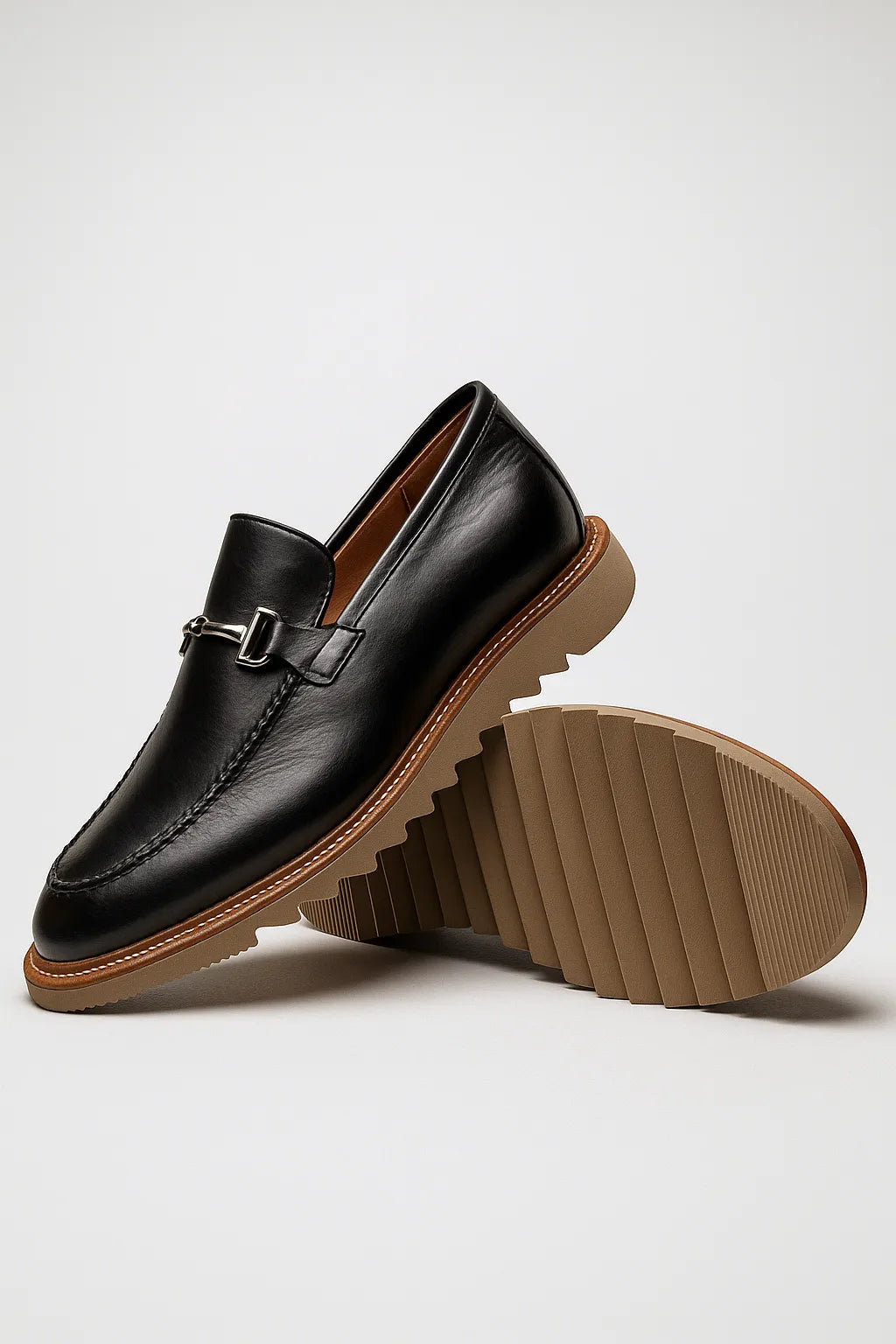 Sapato Social Loafer Tratorado Modena em Couro Legítimo