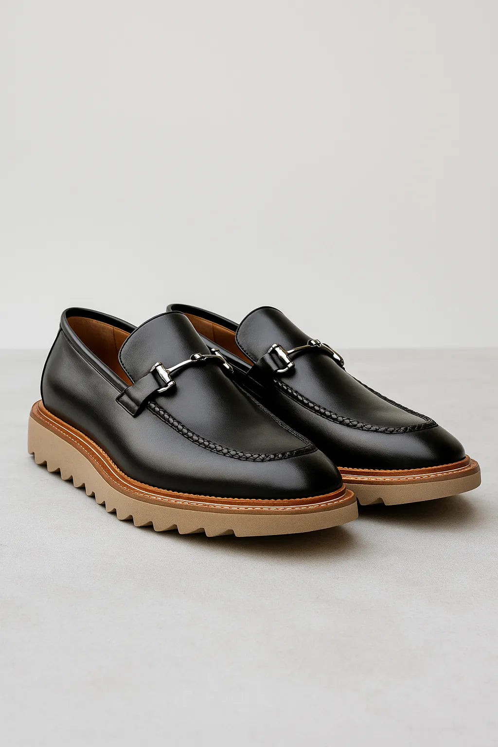 Sapato Social Loafer Tratorado Modena em Couro Legítimo