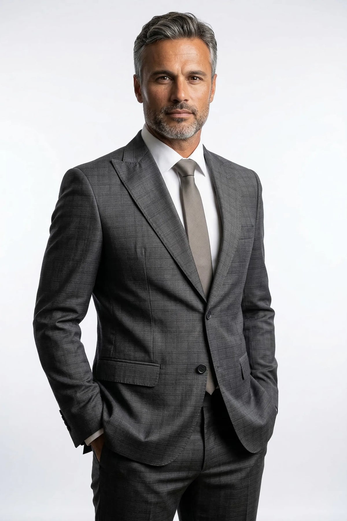 Terno Slim Masculino Chumbo Xadrez Lapela de Bico em Poliviscose