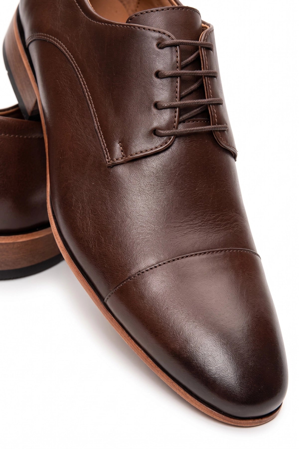 Sapato Social Derby Elegance em Couro Legítimo